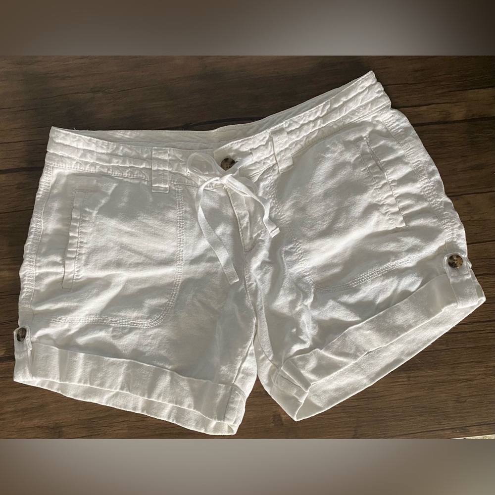 Women’s White Linen-Blend Drawstring Shorts